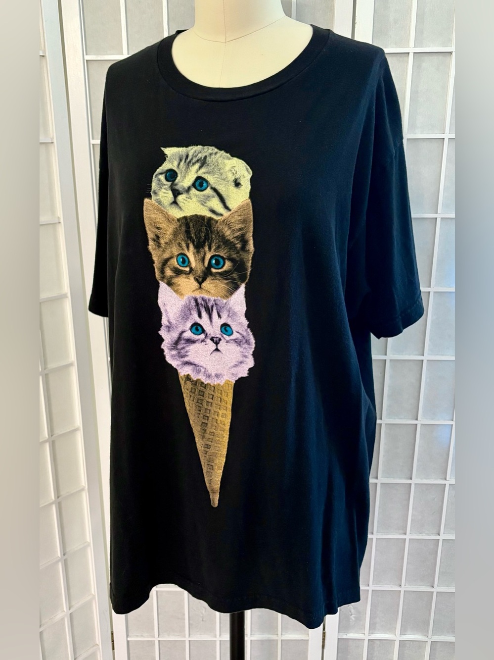 Black Matter Kitty Cone Tee Shirt XL - Picture 3 of 6